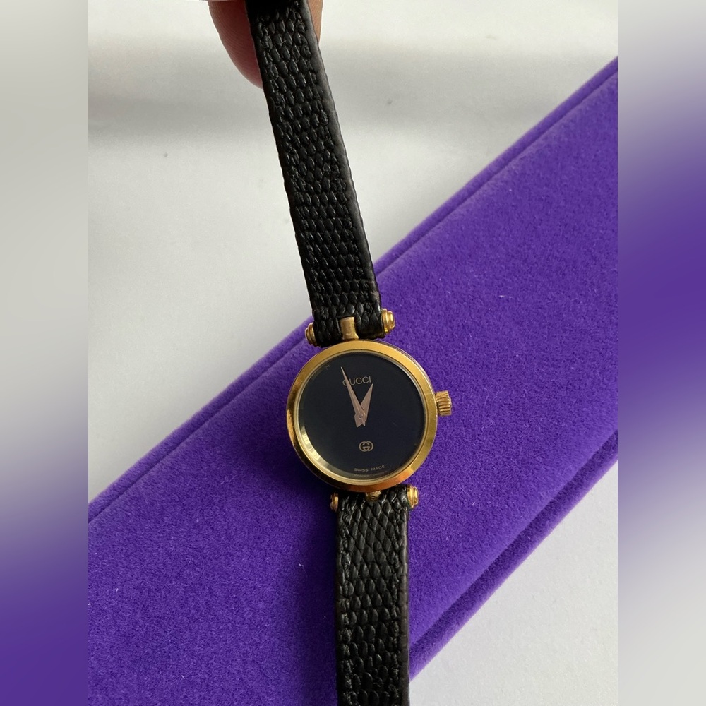 Ladies GUCCI lovely DRESS watch💖💖 - Picture 4 of 15